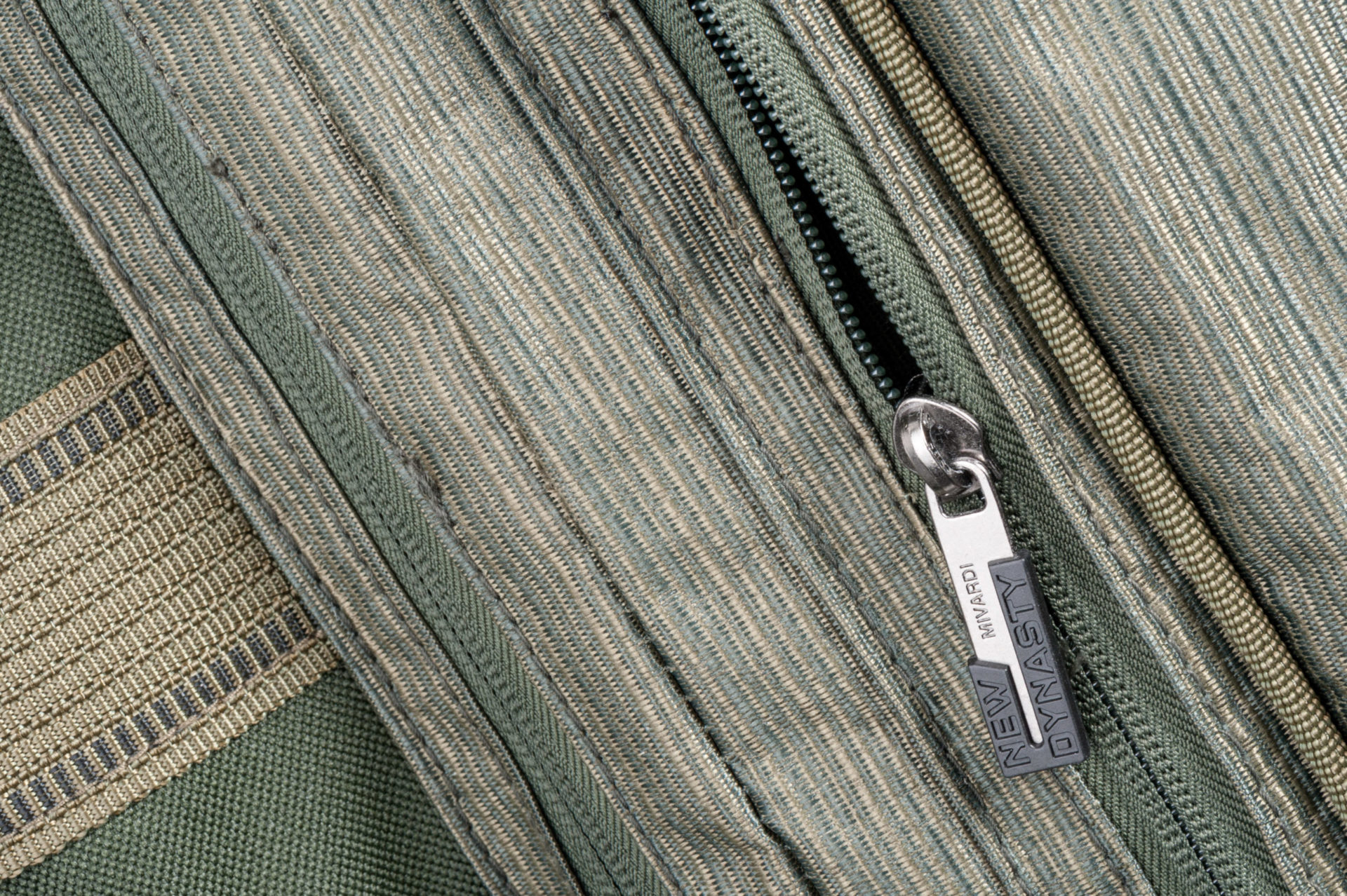 Sklep karpiowy Mivardi M-RHND