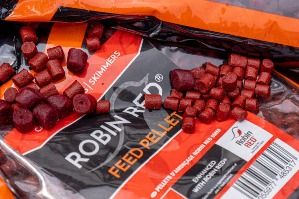 Robin Red Feed Pellet - 8Mm (With Holes) Sonubaits